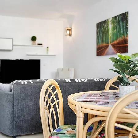 Lejlighedshotel Casa Lizzy - Con Vista Giardino N325