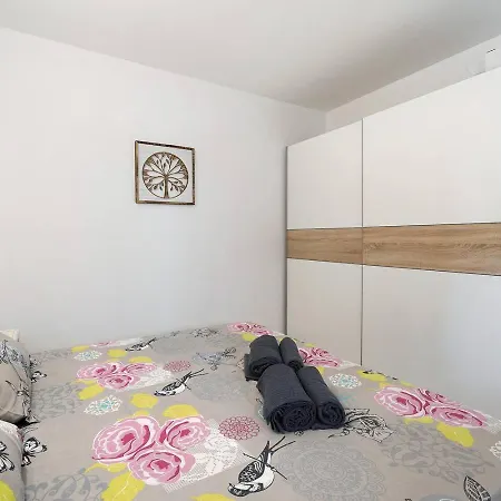 Casa Lizzy - Con Vista Giardino N325 Appart hôtel 4*