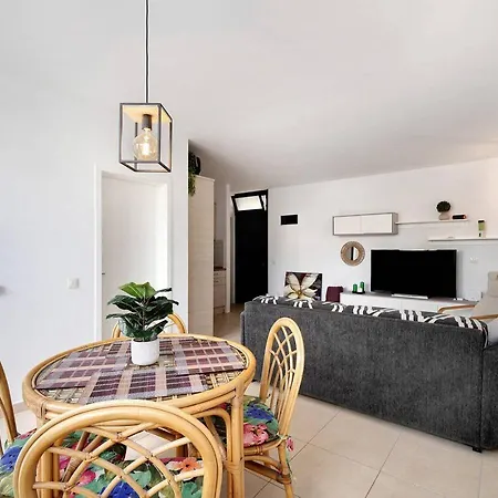 Casa Lizzy - Con Vista Giardino N325 Appart hôtel 4*